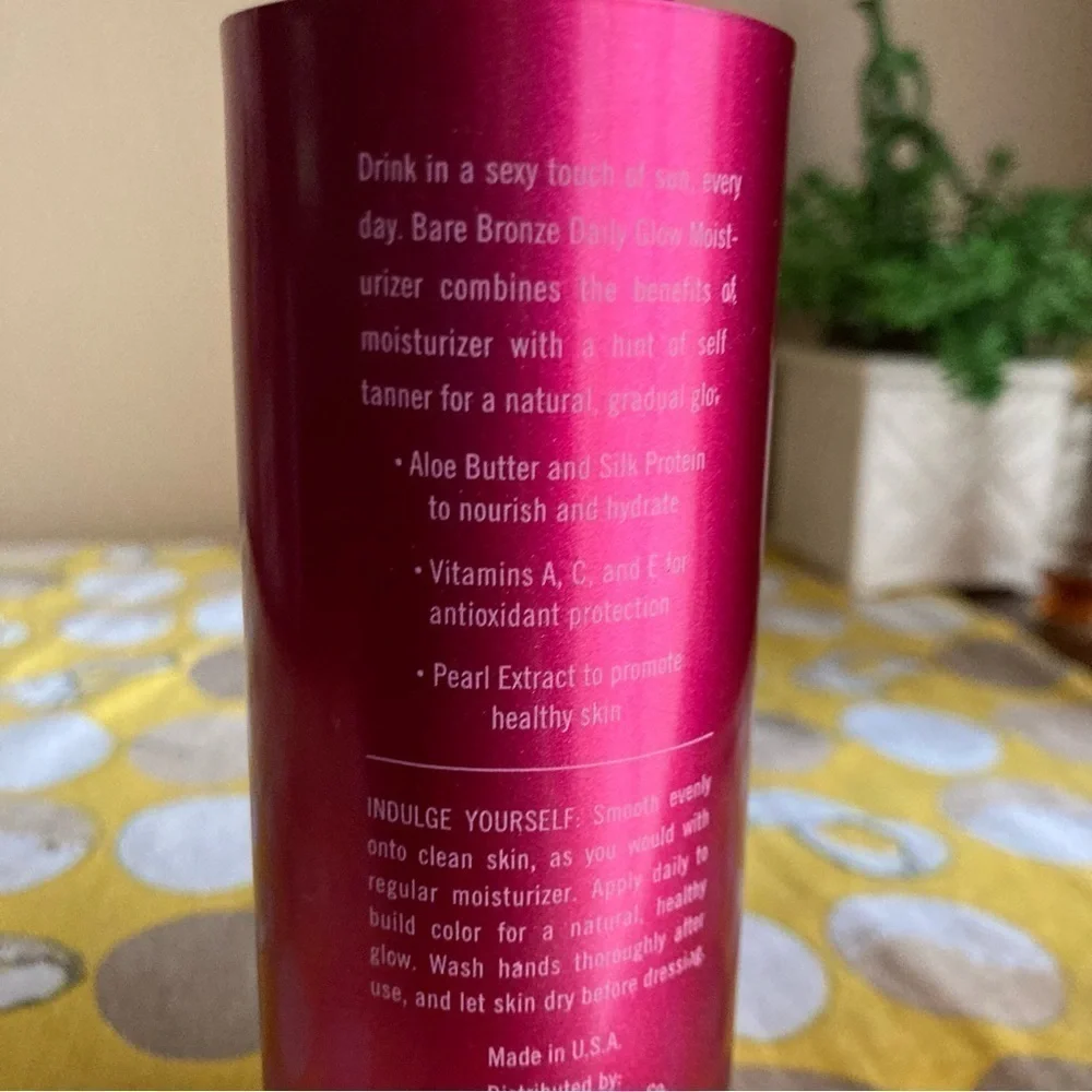 Victoria’s Secret Bare Bronze tinted glow moisturizer lotion